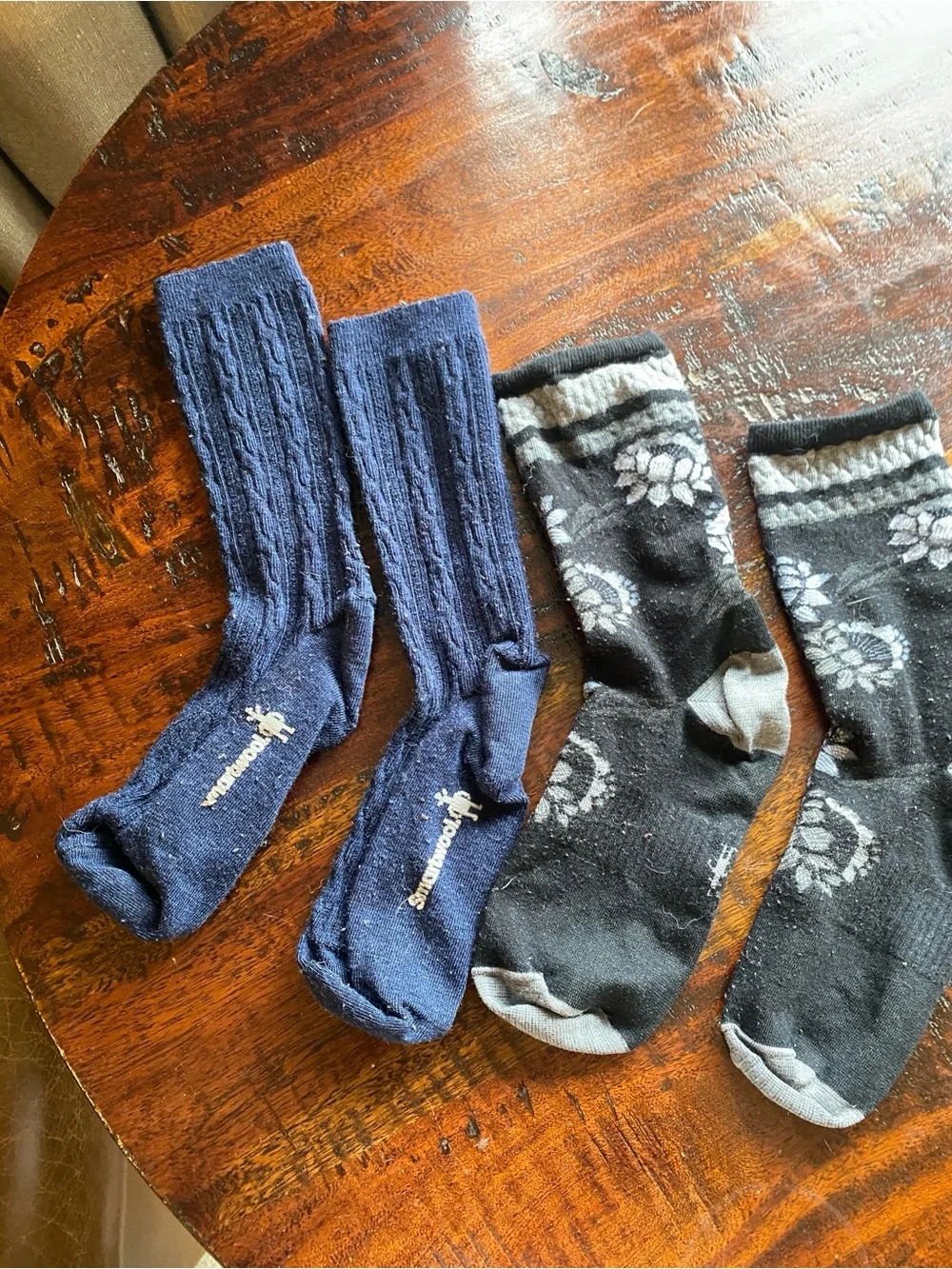 Smartwool women’s merino wool socks sock lot size medium outdoors hiking skiing